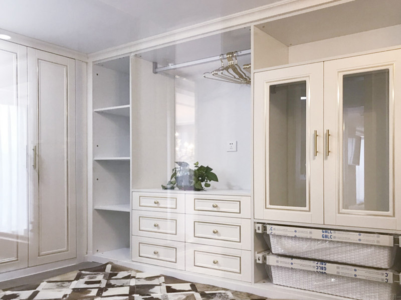 重慶家具木門(mén)維修,重慶衣柜維修,重慶衣柜門(mén)修理,重慶家具維修師傅,重慶衣柜維修電話